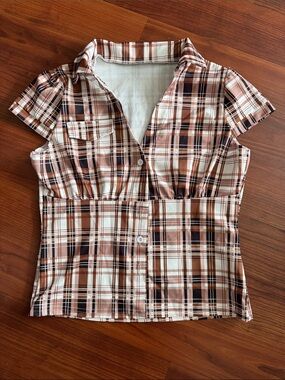Plaid Short-Sleeve Button-Up Top in Brown and White